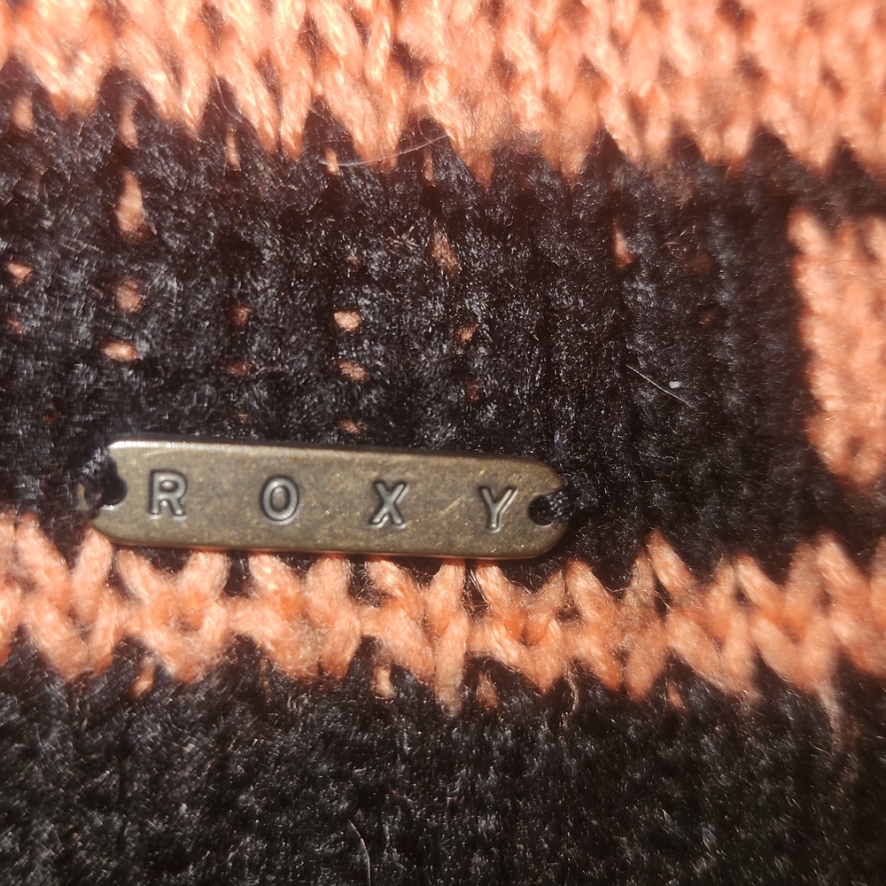 Vintage Roxy Black and Pink Patterned Sweater - Picture 3 of 4